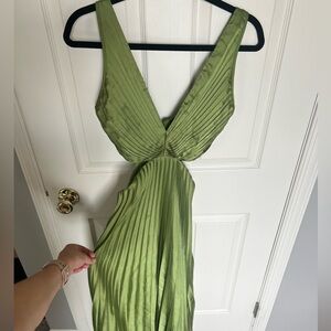 Abercrombie Giselle Pleated Maxi Dress